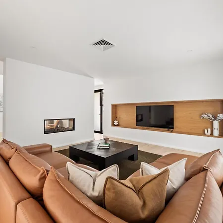 Amila - Central Location With Designed Spaces Dunsborough Exterior photo